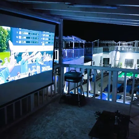 Sunshine مكان تخييم Schitu