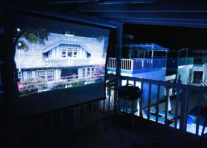 Campsite Sunshine Schitu